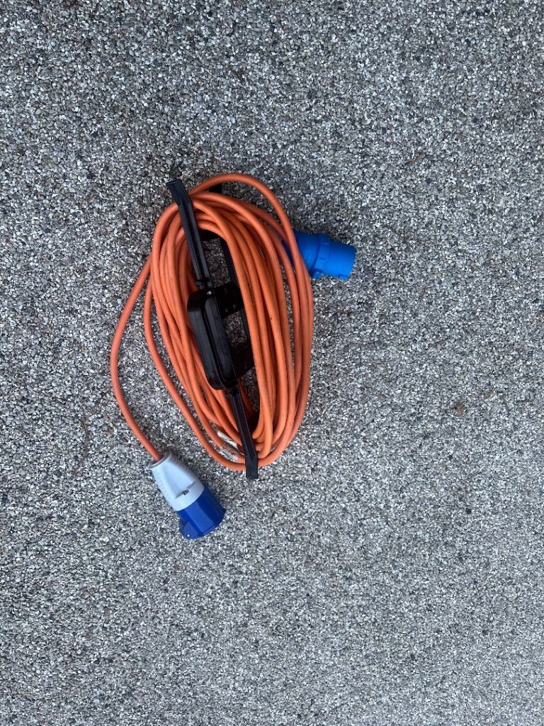 10 metre hook up cable 