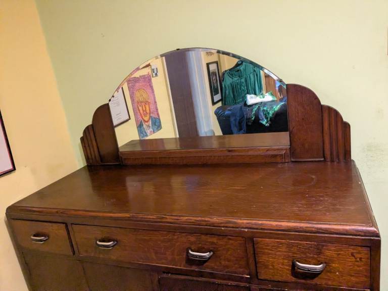 image for Vintage unit with mirror 