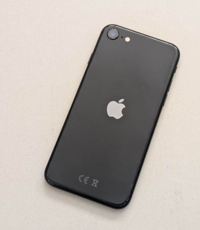 iPhone SE 2nd Gen 64GB Unlocked iOS 26 Cheap phone for work, business, personal use 