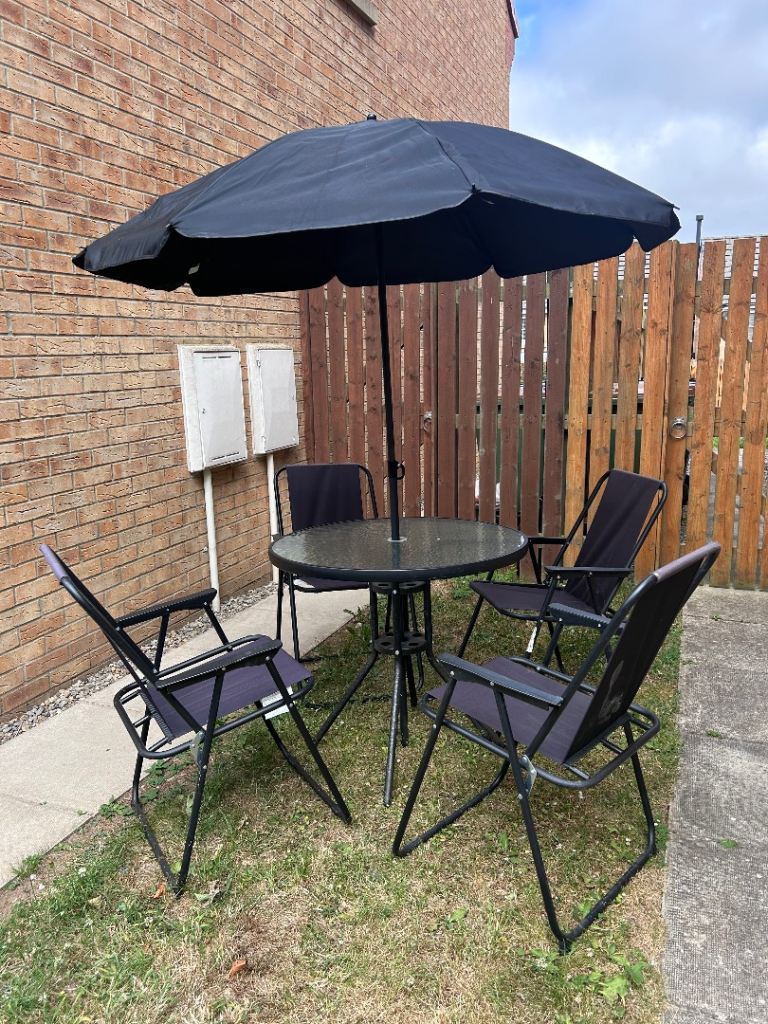 Garden Patio Furniture Set - Table, 4 Chairs & Parasol