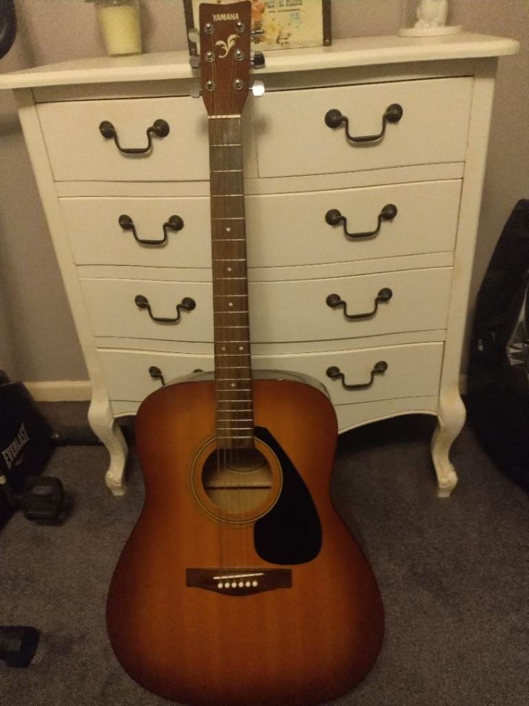 Vintage Yamaha 310 TBS acoustic guitar 
