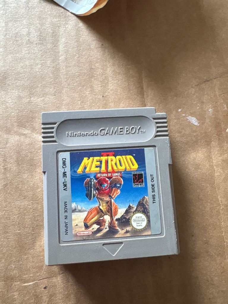Nintendo Game Boy Metroid II Game Cartridge