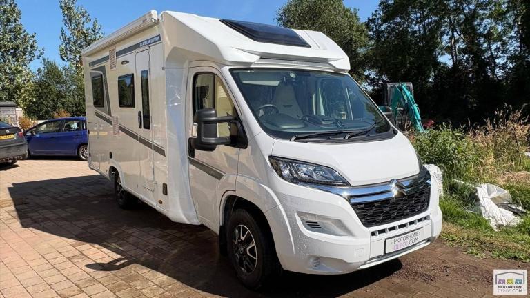 2024 PILOTE - JOA CAMP 70Q LOW PROFILE ISLAND BED MOTORHOME FOR SALE