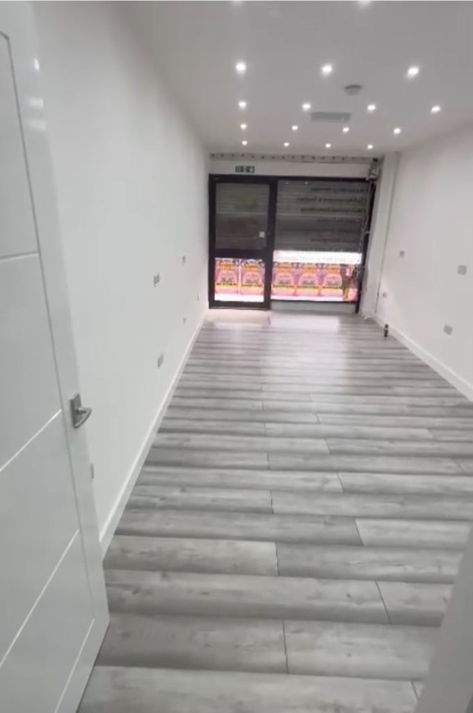Retail/office space to rent £2,000pm each (excluding bills)