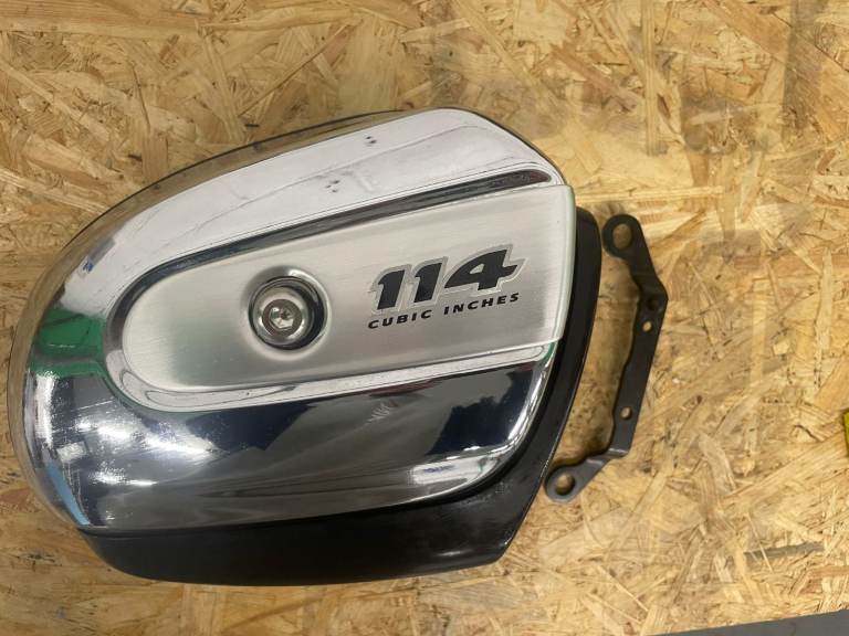 Genuine 2023 Harley-Davidson FLHTK Ultra LTD 8 114 Air Cleaner Unit & Bracket 29000116/29000106