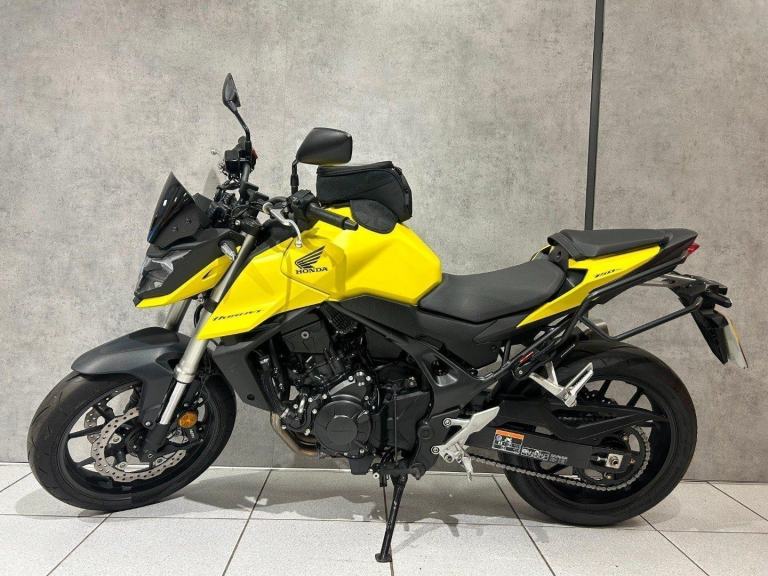 2023 Honda CB750 Hornet - 1616 miles - 1 OWNER!