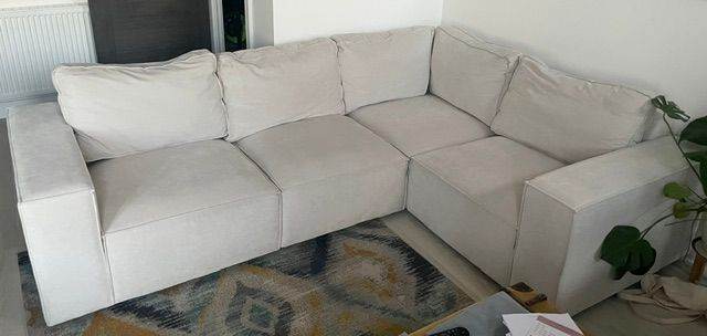 Beautiful Corner Sofa - Cream Fabric - Very Good Condition