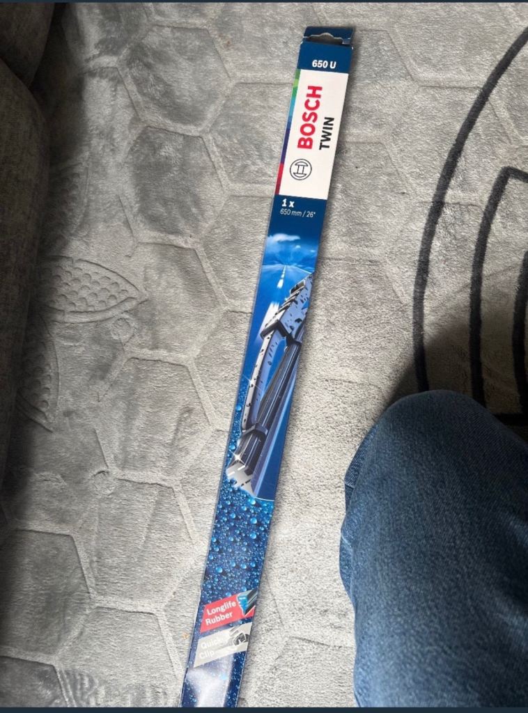 Bosch window wiper 