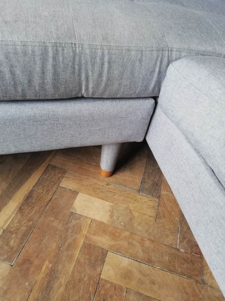 Corner Sofa/chaise lounge 