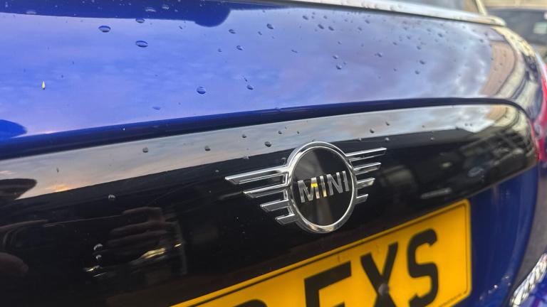 2019 MINI Hatch 2.0 Cooper S Sport II 3dr Petrol Hatchback Hatchback Petrol Manual