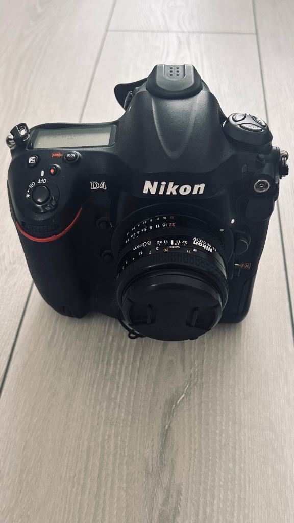 Nikon D4 body