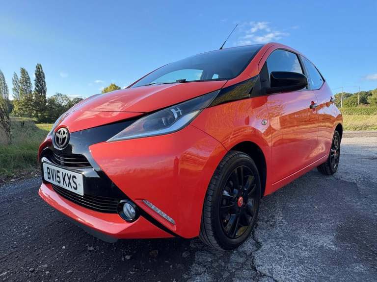 2015 Toyota AYGO 1.0 VVT-i x-cite Euro 5 5dr Euro 5 Hatchback Petrol Manual