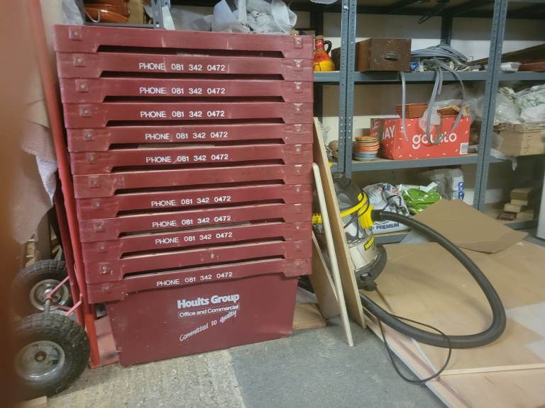Heavy duty storage containers 