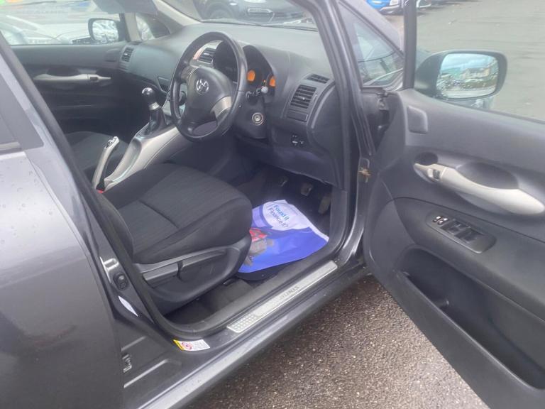 2007 Toyota Auris 1.6 VVTi TR 5dr HATCHBACK PETROL Manual