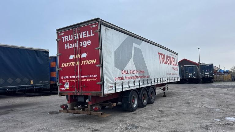 2014 Montracon Curtainsider Moffet Mounty brackets Other