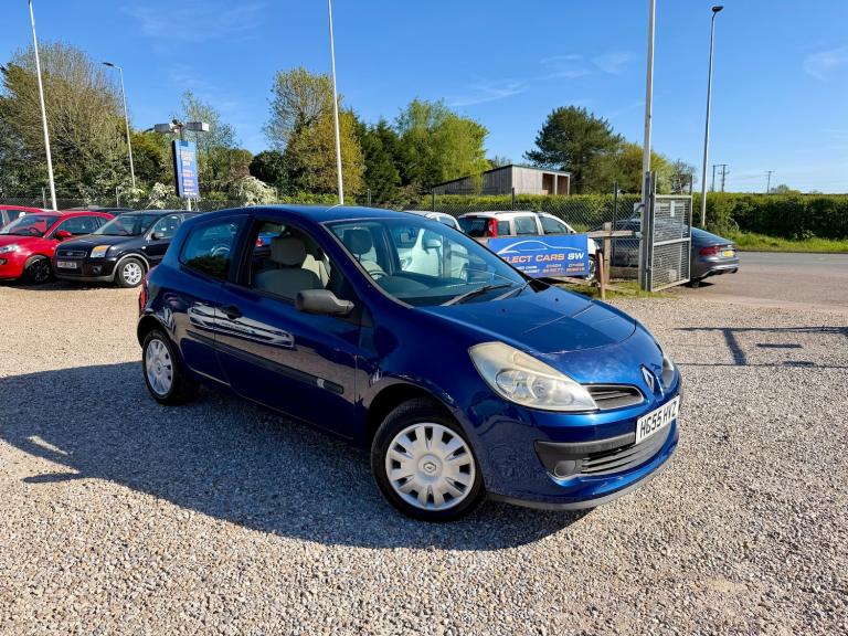 2005 Renault Clio 1.6 VVT Expression Hatchback 3dr Petrol Automatic (179 g/km 