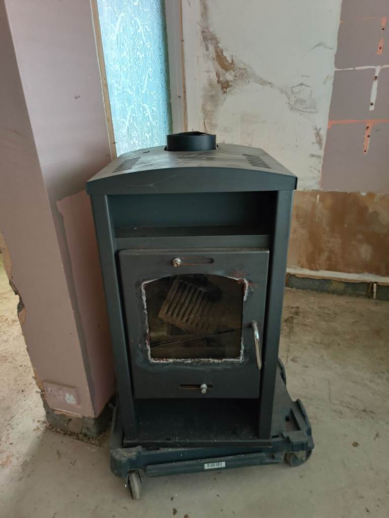 Log burner with back boiler 