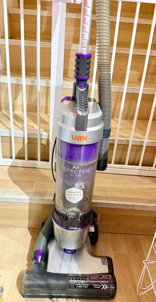 VAX Air Stretch Pet Max Corded Upright Vacuum Cleaner, used good condition 