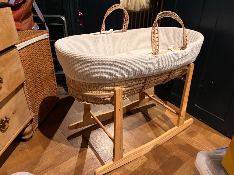 WICKER MOSES BASKET - sad to say goodbye... 