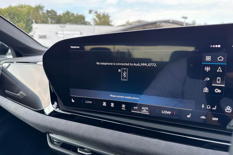 2025 Audi A6 Saloon 2.0 e-hybrid 25.9kWh Launch Edition S Tronic quattro Euro 6 (s/s) 4dr Saloon ...