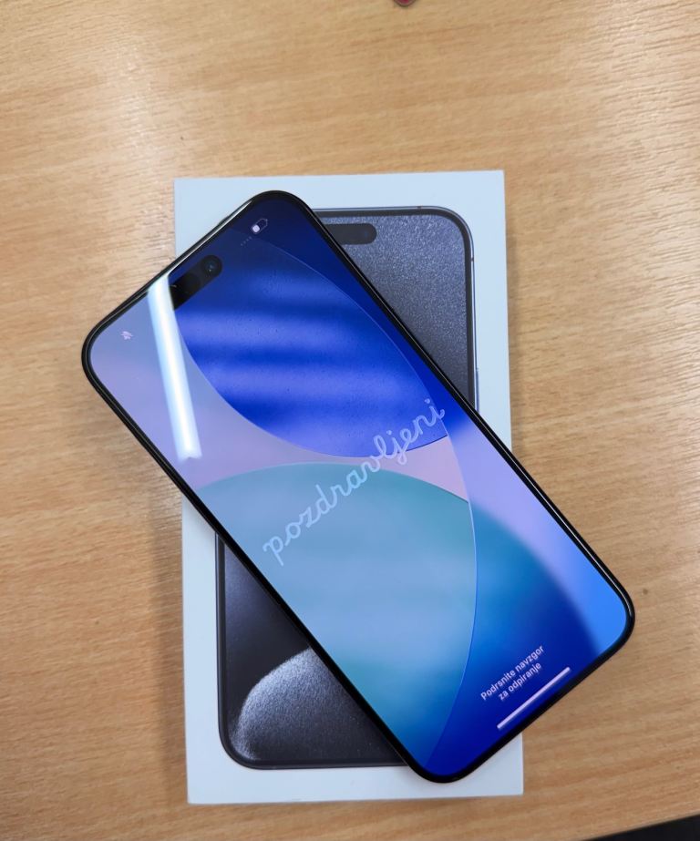 IPHONE 15 PRO MAX ** UNLOCKED ** LIKE NEW