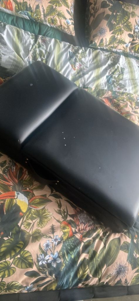 Black Massage Bed