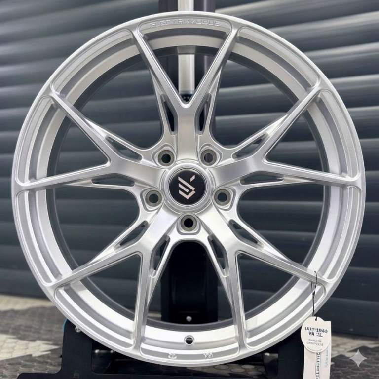 TESLA MODEL 3 4x 19'' ERO FLOW FORM BRIGHT SILVER 8.5J ET35 PERFORMANCE ALLOY WHEELS