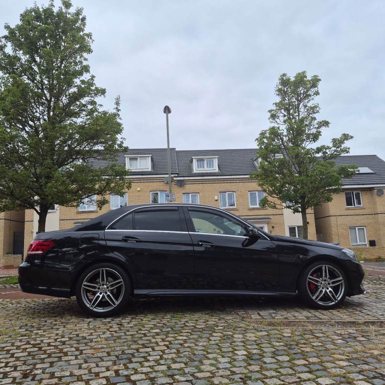 Mercedes-Benz, E CLASS, Saloon, 2013, Semi-Auto, 2143 (cc), 4 doors