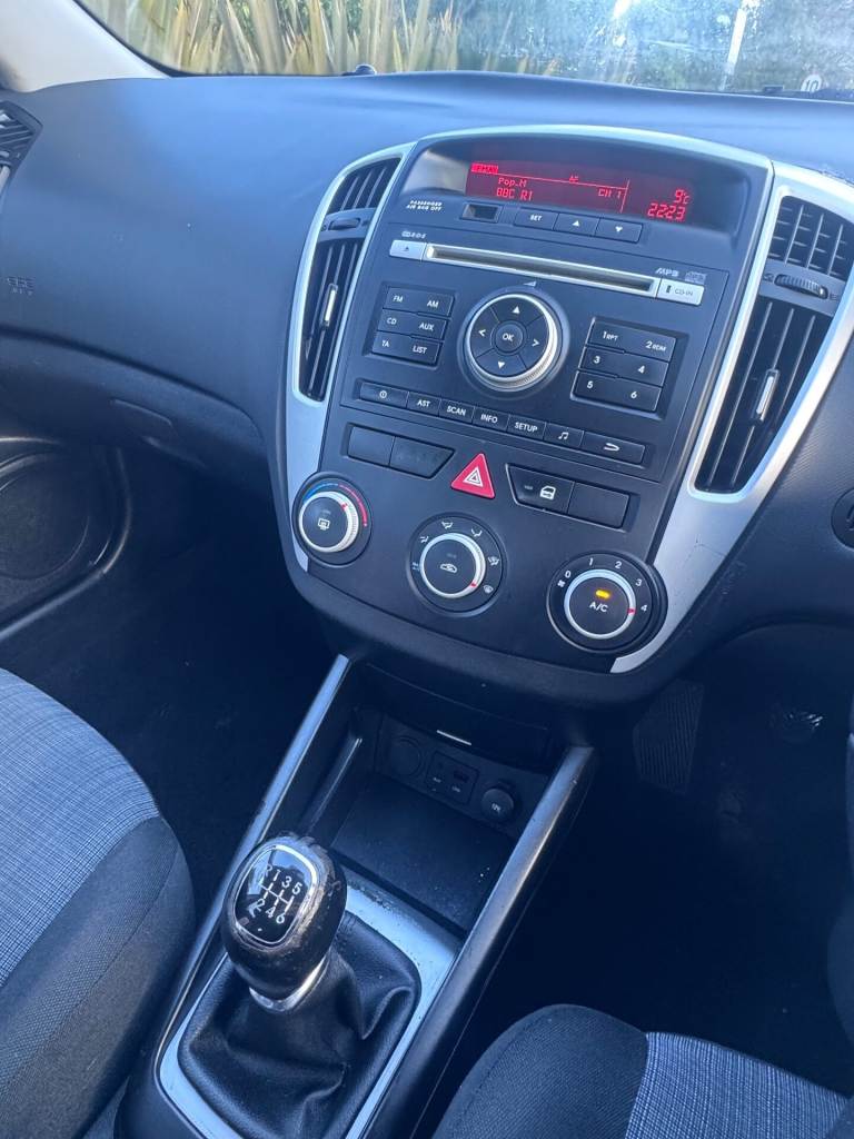 2010 Kia Ceed 1.6 CRDi 2 5dr HATCHBACK DIESEL Manual