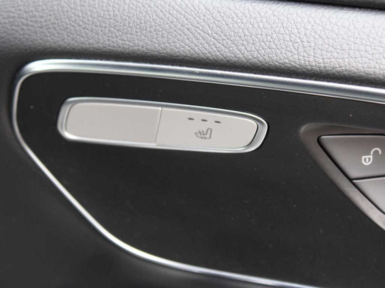 2024 Mercedes-Benz V-Class V300 d 237 AMG Line 5dr 9G-Tronic [Extra Long] MPV DIESEL Automatic