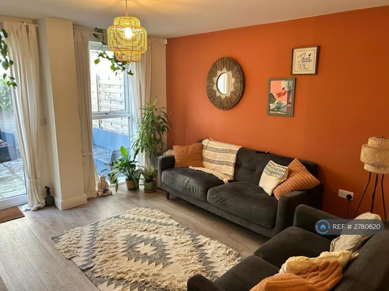 1 bedroom flat in Upper York Street, Bristol, BS2 (1 bed) (#2780620)