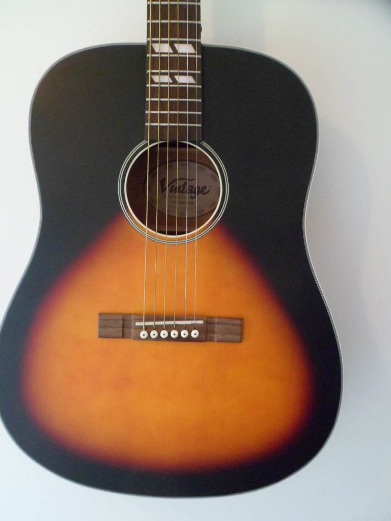 **BEAUTIFUL  J45  LOOK ALIKE /NEW GIGBAG **