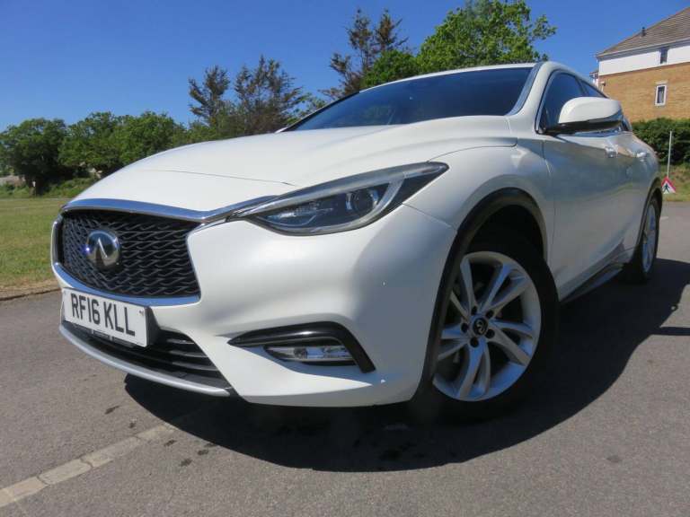 2016 Infiniti Q30 1.5d Business Executive Euro 6 (s/s) 5dr HATCHBACK Diesel Manual