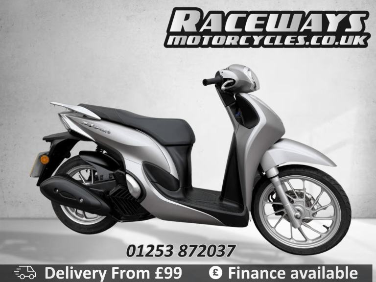HONDA SH125 2023 23 REG 11,060 MILES SILVER USED MOTORCYCLE 125CC
