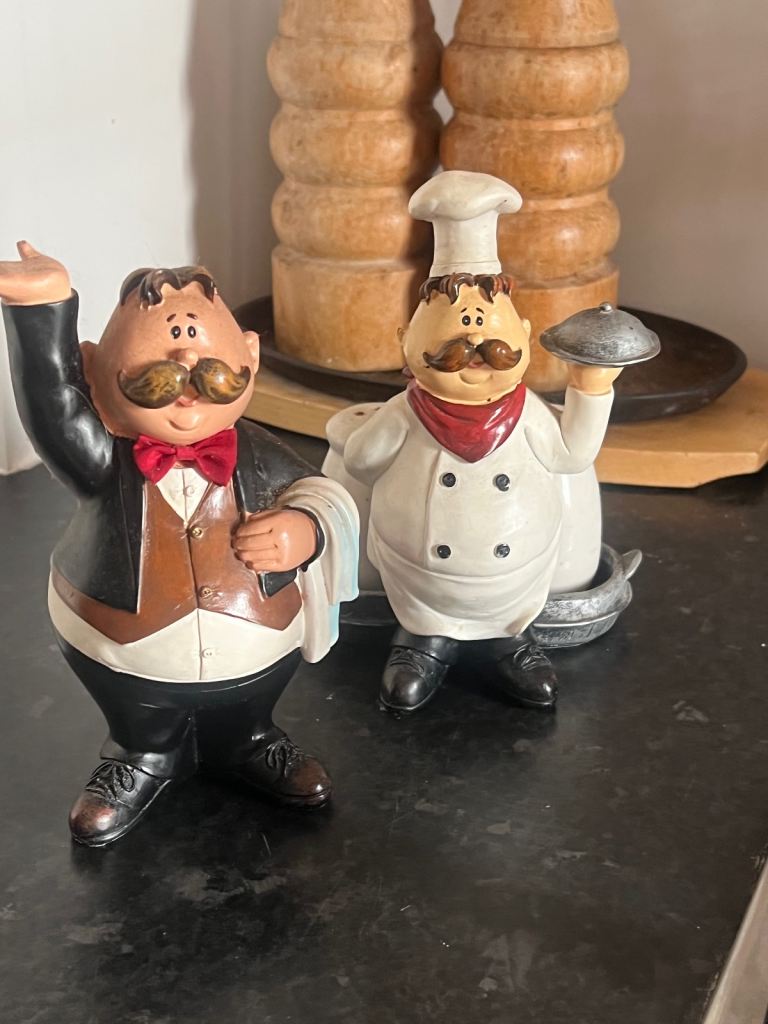 Kitchen items 