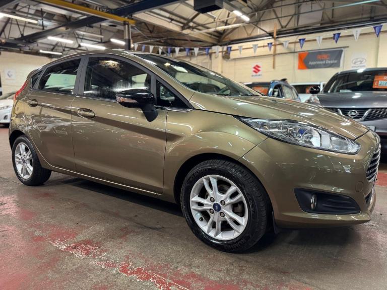 2015 Ford Fiesta 1.25 82 Zetec 5dr HATCHBACK PETROL Manual