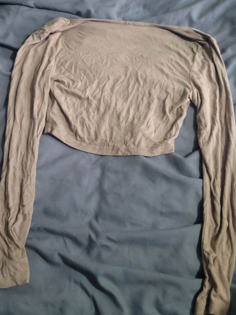  Preloved SHEINSXY Long Sleeve Crop Top Beige Size S UK 8 / US 4 - Square Neck Used 