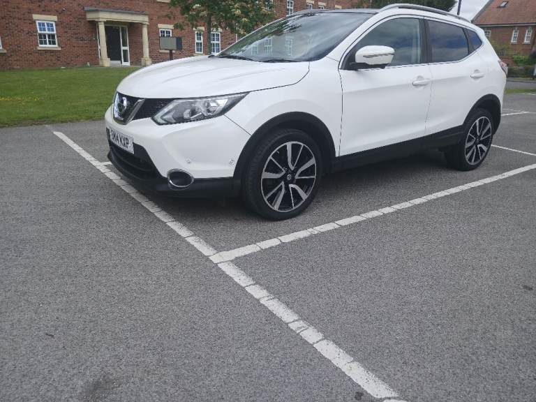 Nissan, QASHQAI, Hatchback, 2014, Manual, 1598 (cc), 5 doors