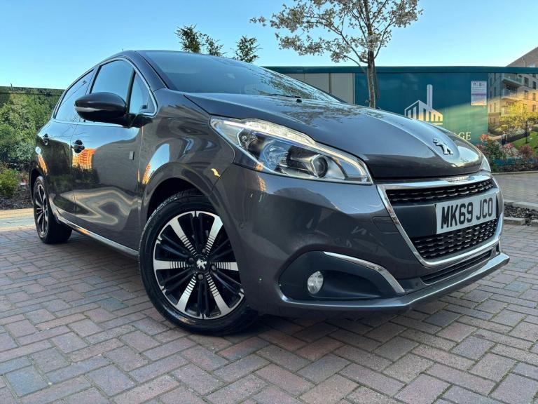 2019 Peugeot 208 1.2 PureTech Tech Edition Euro 6 (s/s) 5dr HATCHBACK Petrol Manual