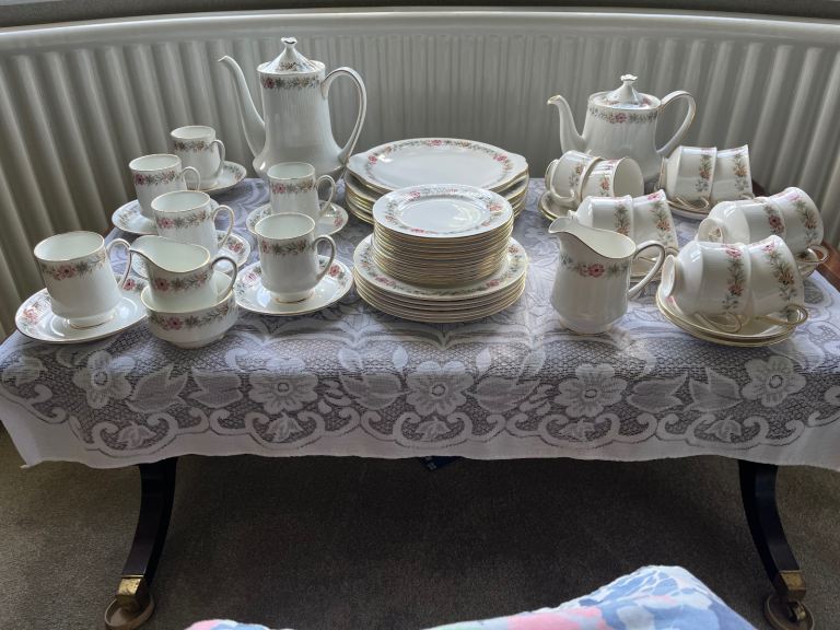 Paragon Belinda tea and coffee set