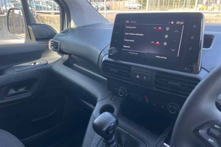 2022 Vauxhall Combo 1.5 Turbo D 2000 Sportive Panel Van 5dr Diesel Manual L1 H1 Euro 6 (100 ps) P...