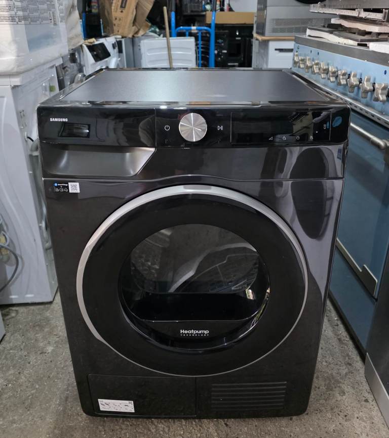 Samsung Series 7 Smart Heat Pump Dryer Black