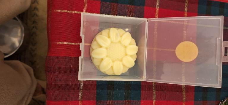 Organic glow  lotion bar