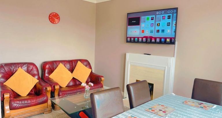 Spacious 4 Bedroom House to Let Near Ocean Terminal