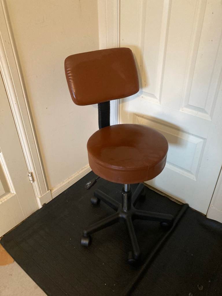 Computer Office chair, bar stool, hardly used, good condition, adjustable