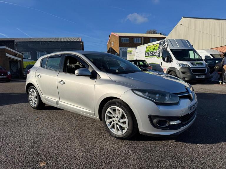 RENAULT MEGANE 1.5 dCi ENERGY Dynamique TomTom Euro 5 (s/s) 5dr 2014