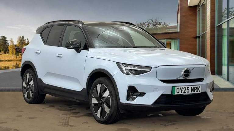 2025 Volvo EX40 Single Motor Extended Range 78kWh Plus SUV 5dr Electric Auto (252 ps) ESTATE Elec...