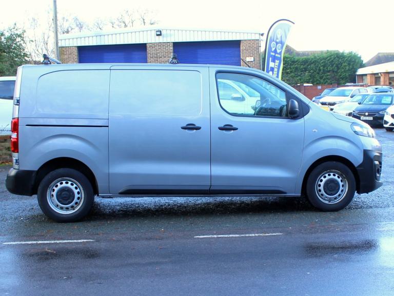 2022 Vauxhall Vivaro 1.5 Turbo D 2900 Dynamic Panel Van 6dr Diesel Manual L1 H1