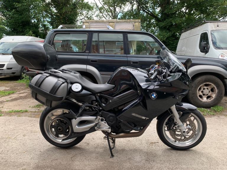 2011 BMW F 800 ST SPORTS TOURING MOTORCYCLE (GS RT SV650 VFR FZ6 FAZER DEAUVILLE