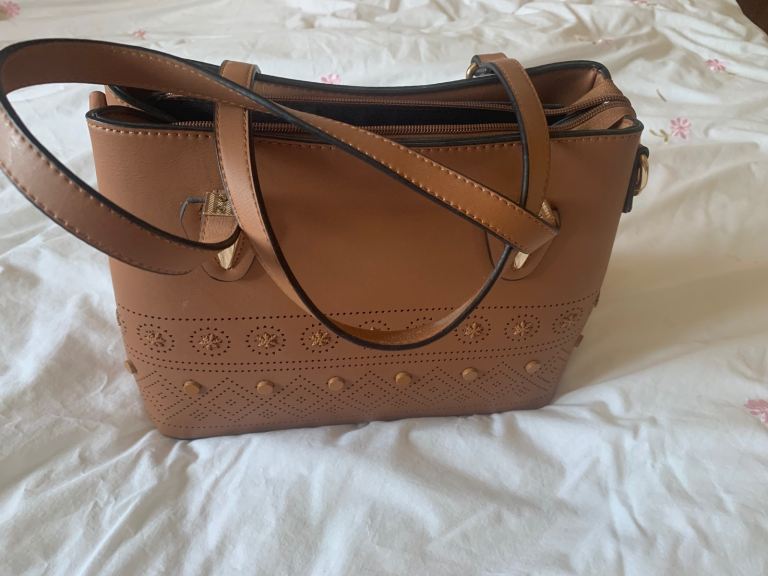 Ladies tan handbag